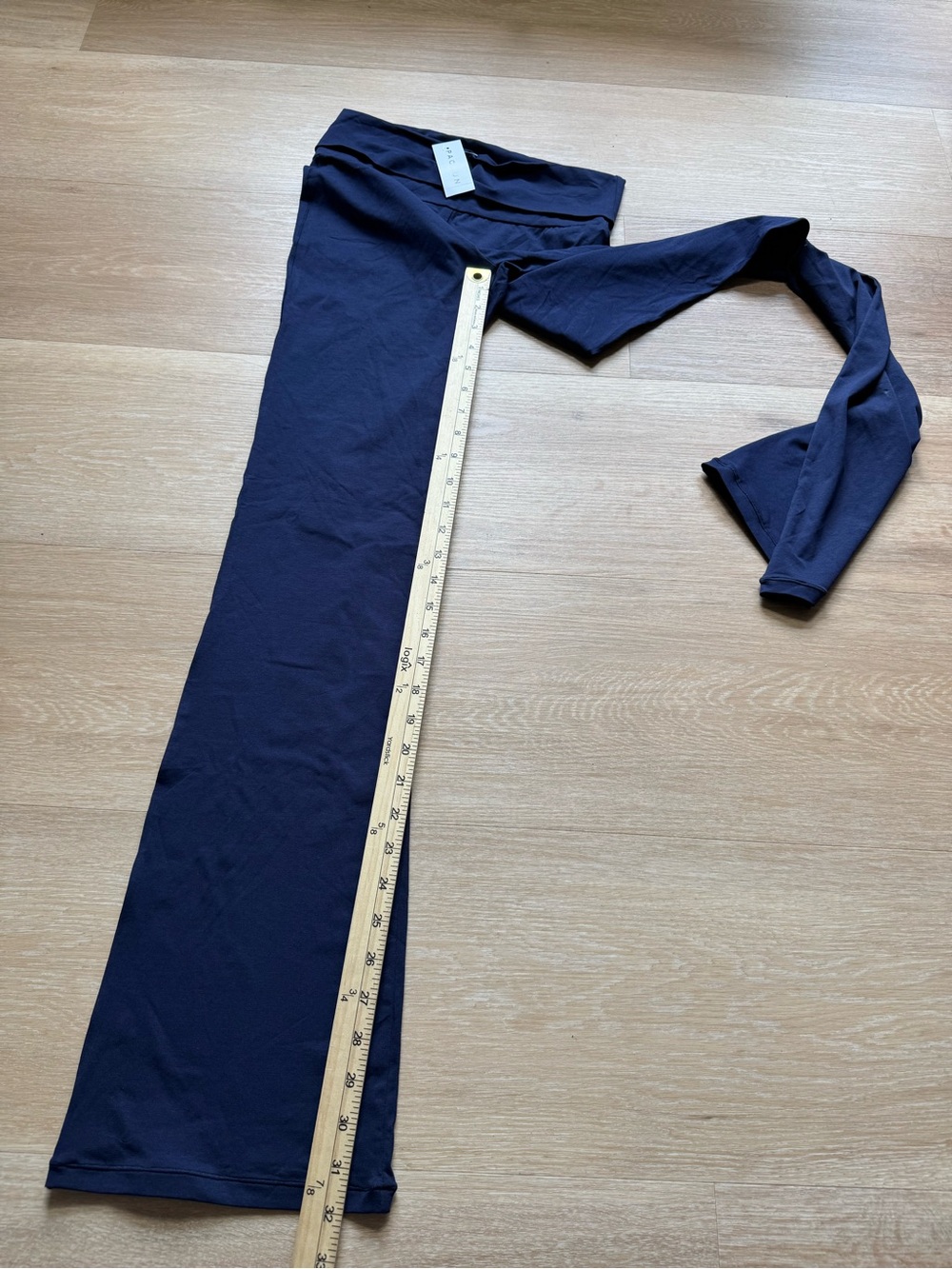 PacSun Navy Penn State Flare-Leg Yoga Pants with Logo - Picture 4 of 8
